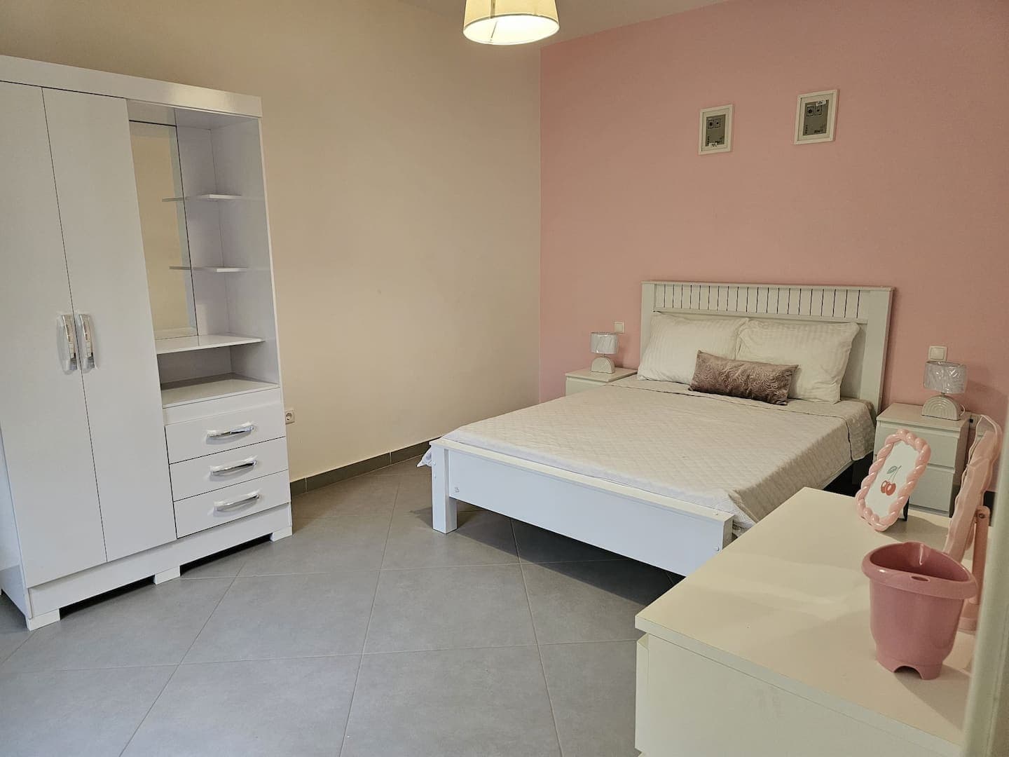 Villa Sangala bedroom with double bed
